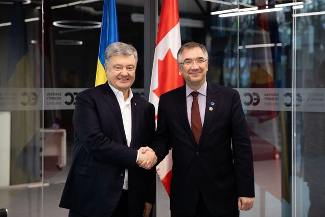 Обсудили санкции против РФ и "формулу Штайнмайера": Порошенко поблагодарил посла Канады за поддержку Украины