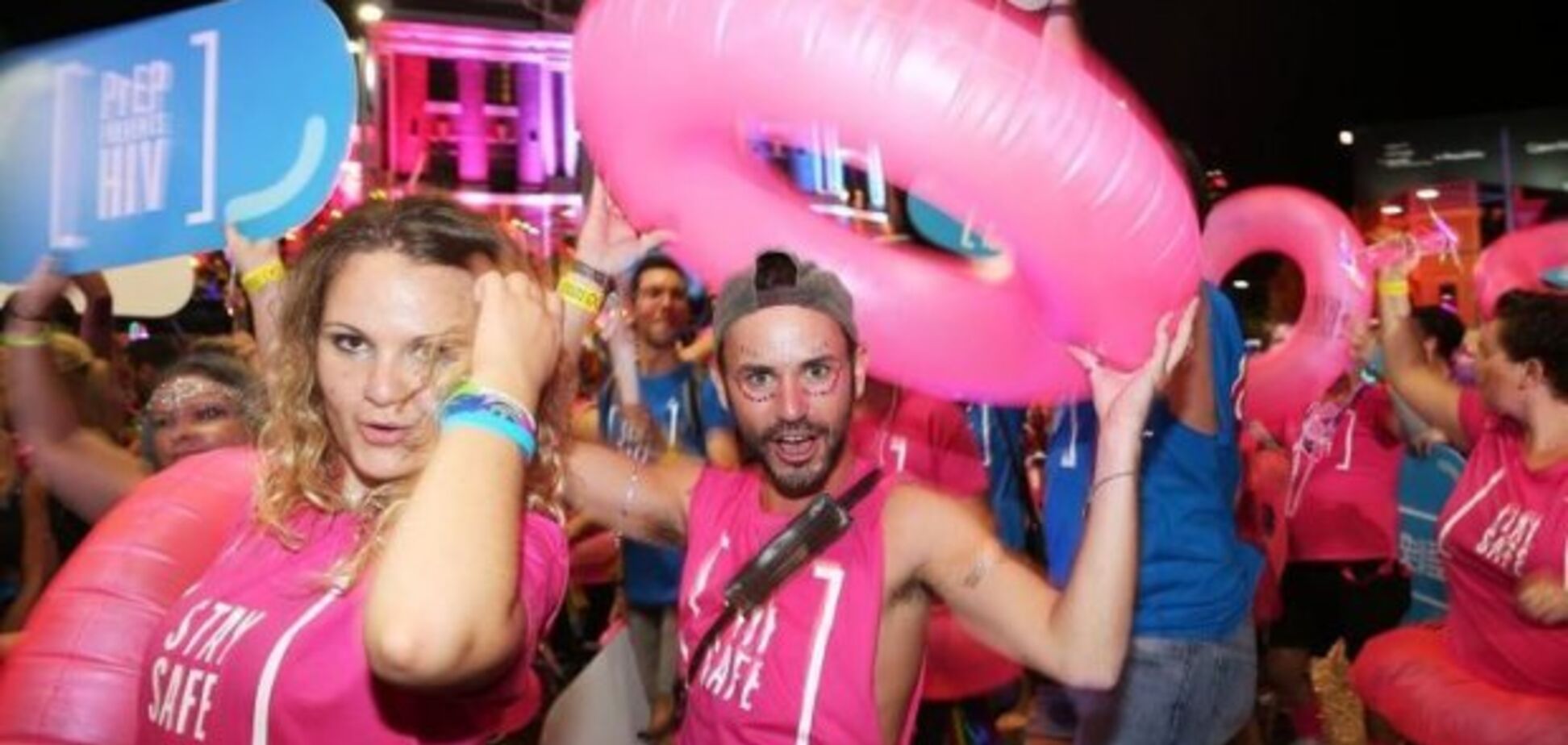 У Києві новому ЛГБТ-клубу влаштували оригінальне 'цькування'