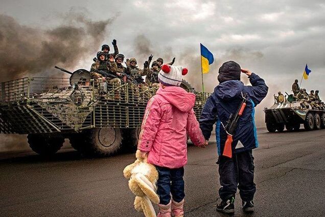 "Разрушенные русским миром": воин ООС поразил украинцев криком души о войне