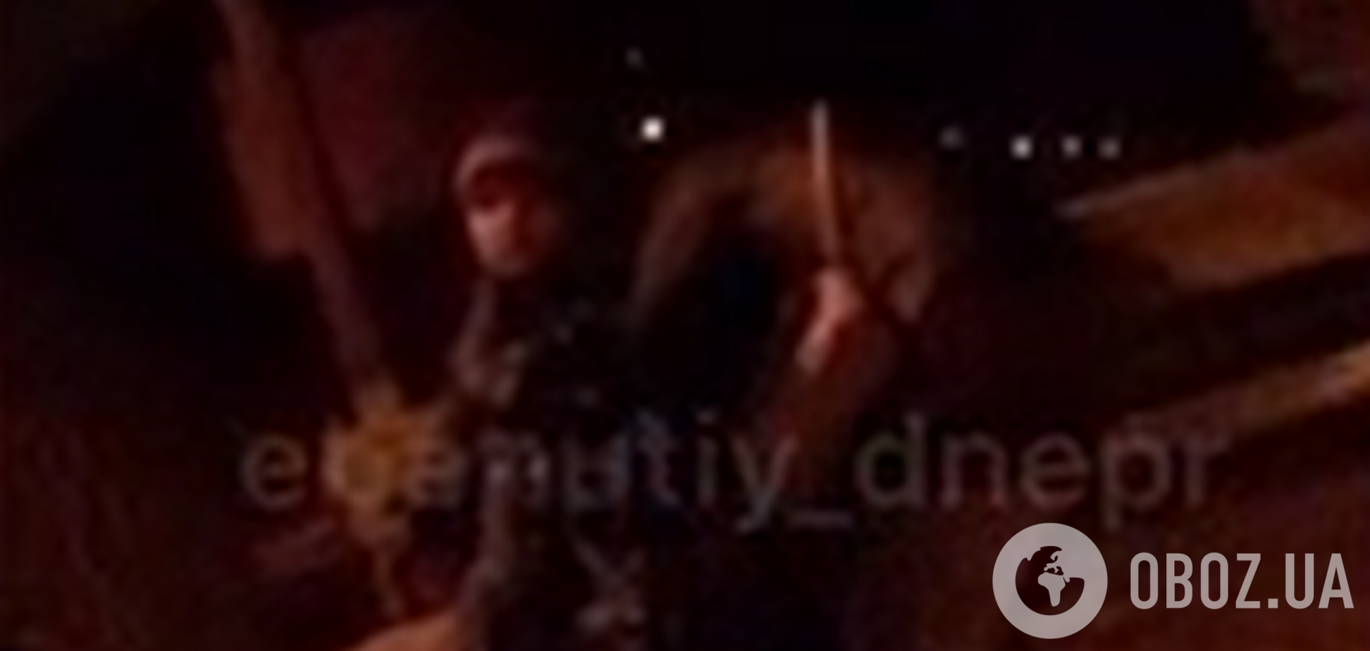 'Совсем в хлам': в Днепре ребенок охранял пьяную мать на улице