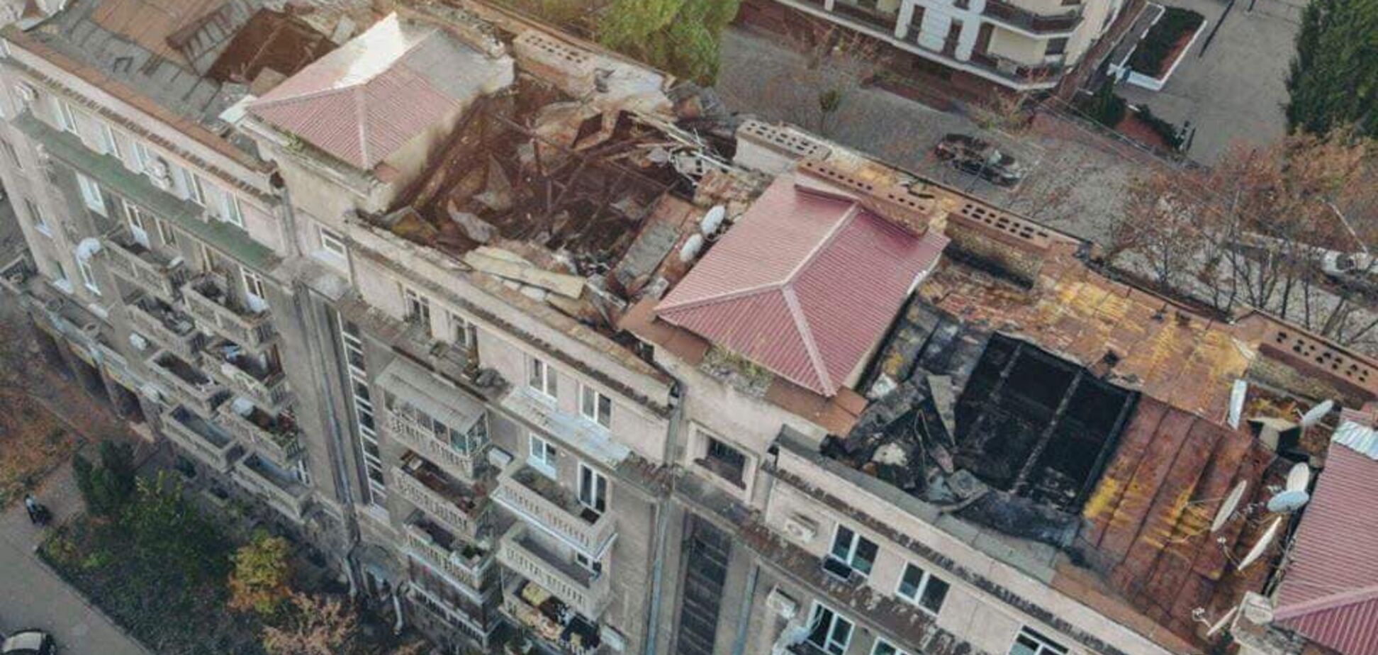 В Киеве жители сгоревшего дома забили тревогу