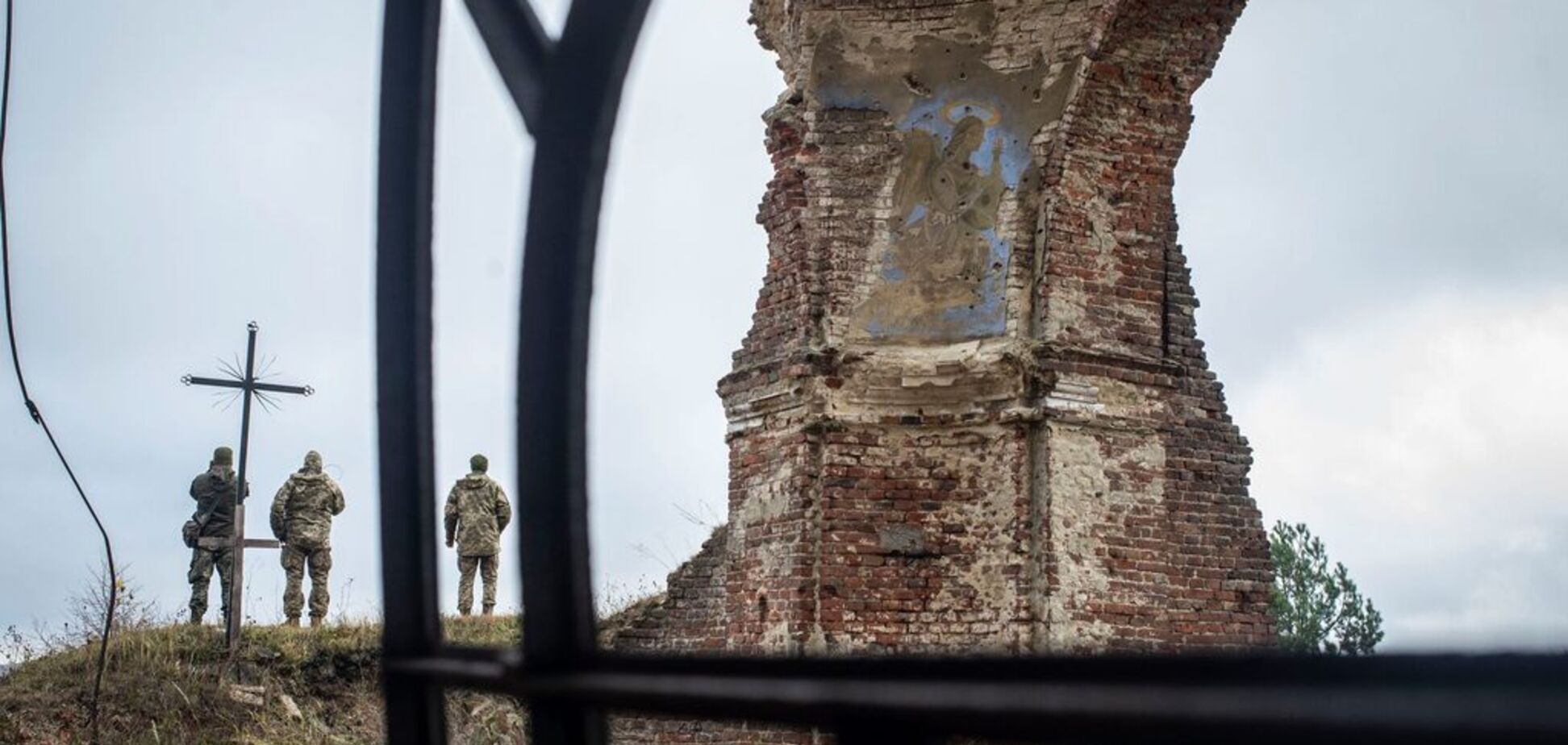 Руины церкви святого Михаила на Яворовском полигоне