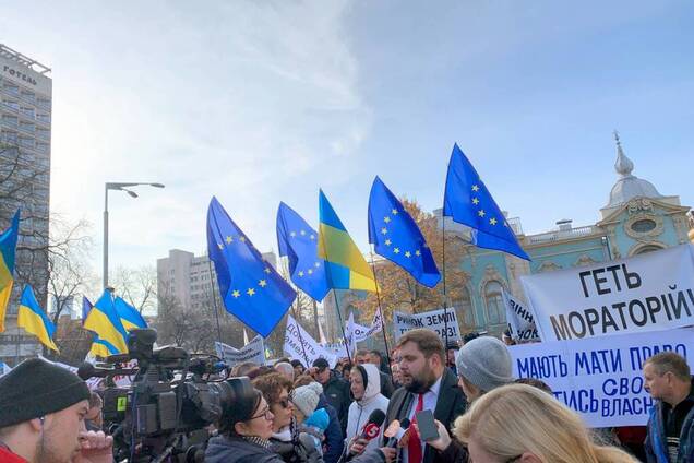 Более 3000 селян требуют от Верховной Рады завершения земельной реформы