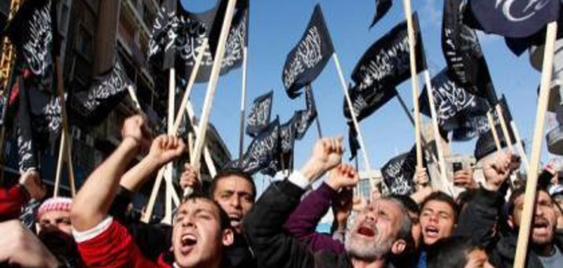 Окупанти у Криму продовжили арешт вісьмом українцям