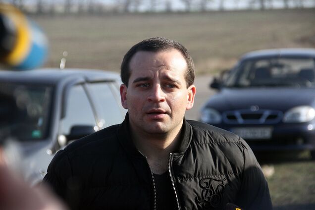 Одеський Ван Дамм: каскадер проїхав на авто, стоячи на руках. Фото і відео
