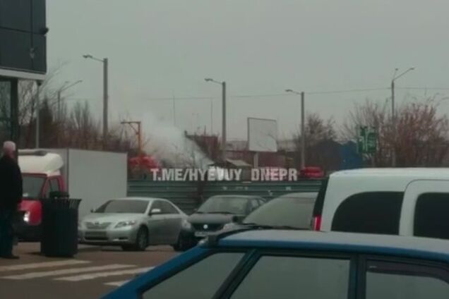 У Дніпрі сталася НП на заправці: перші деталі