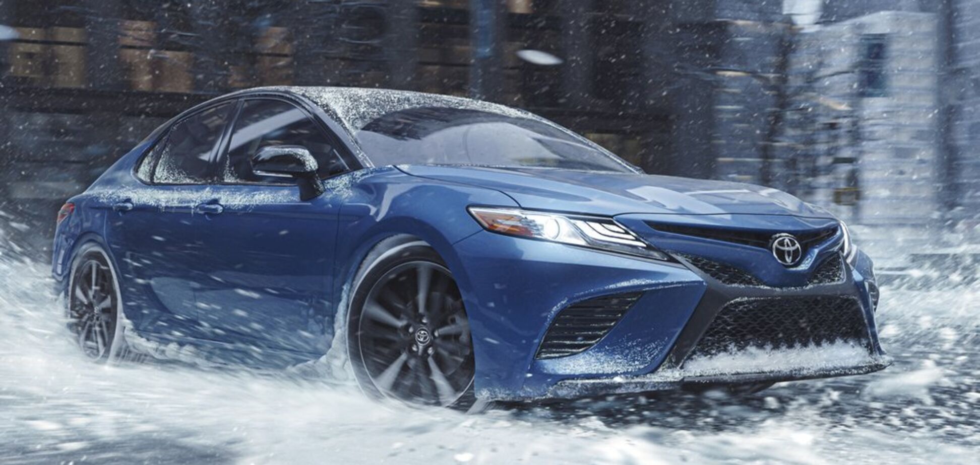 Toyota RAV4 поділилася з Camry повним приводом