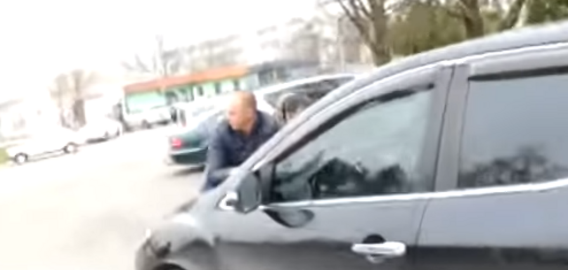 Під Києвом посадовець збив людей