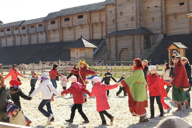 Под Киевом покажут уникальную древнюю коллекцию