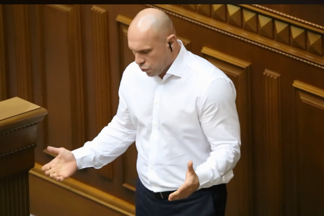 'Психіатра в студію!' Киву знову помітили за дивним заняттям у Раді. Відео