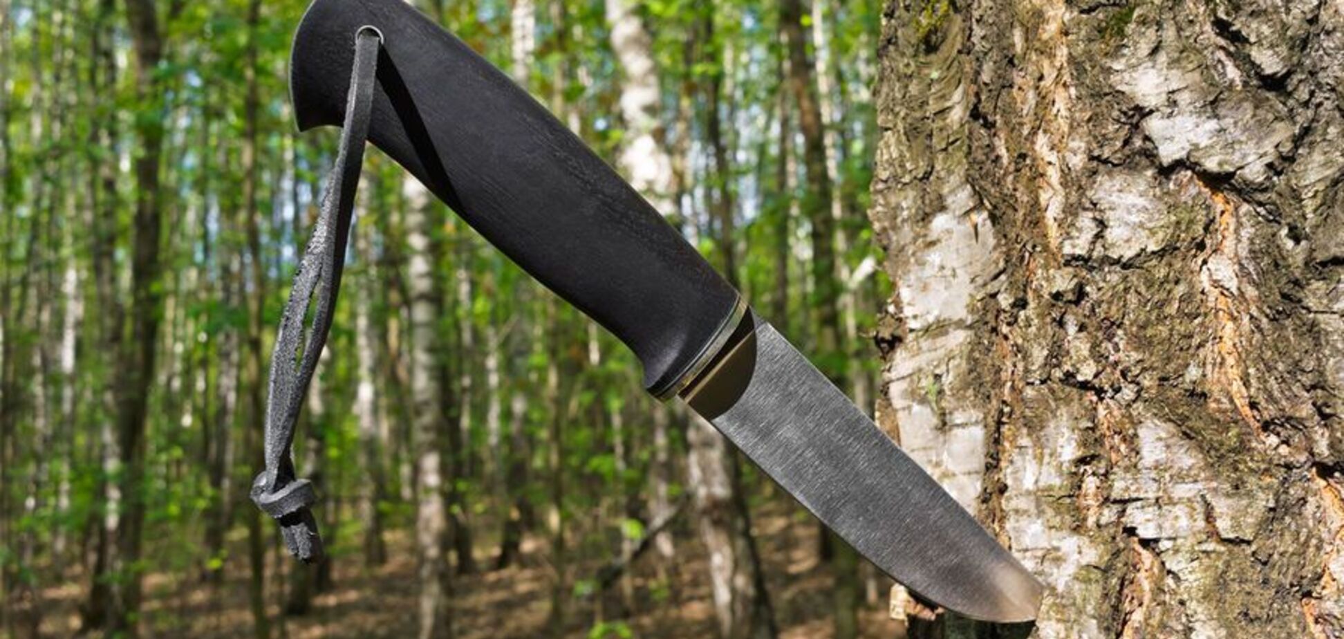 Бил ключом и ножом: под Днепром парень зверски убил 19-летнюю девушку