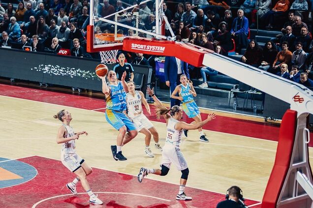 Украинки с драматичной потерей уступили на старте отбора Евробаскета-2021