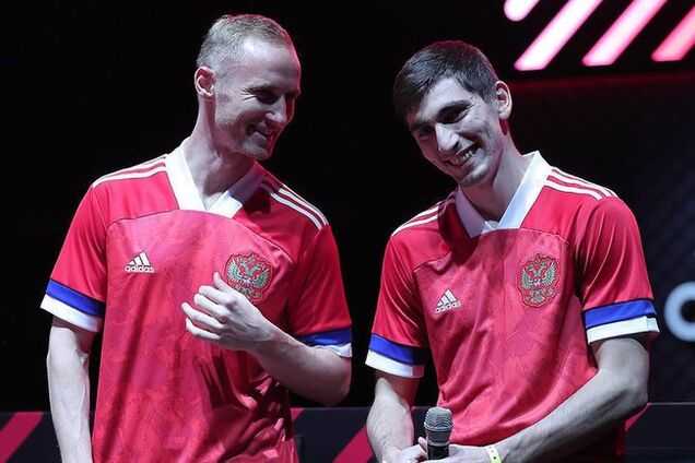 Скандал із новою формою збірної Росії: Adidas відповів РФС
