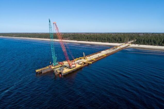 'Северный' и другие 'потоки' опускают Россию на дно