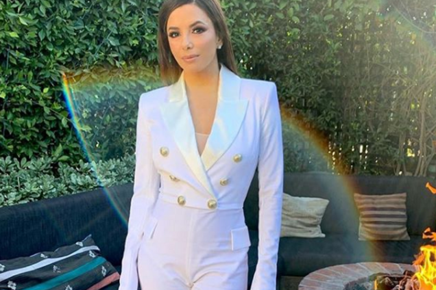 Як тримати себе в формі: Єва Лонгорія показала ефективні вправи