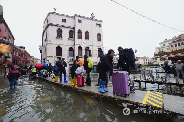 Как выглядит Венеция после мощнейшего за 50 лет потопа: зрелищные фото