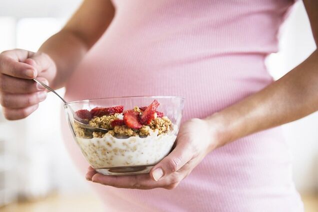 Харчування для вагітних: дієтолог розвінчала найпопулярніші міфи