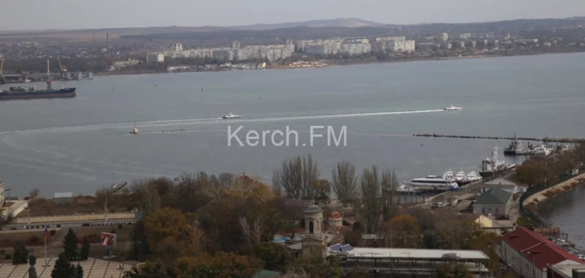 Путин возвращает Украине захваченные корабли: появились фото и видео