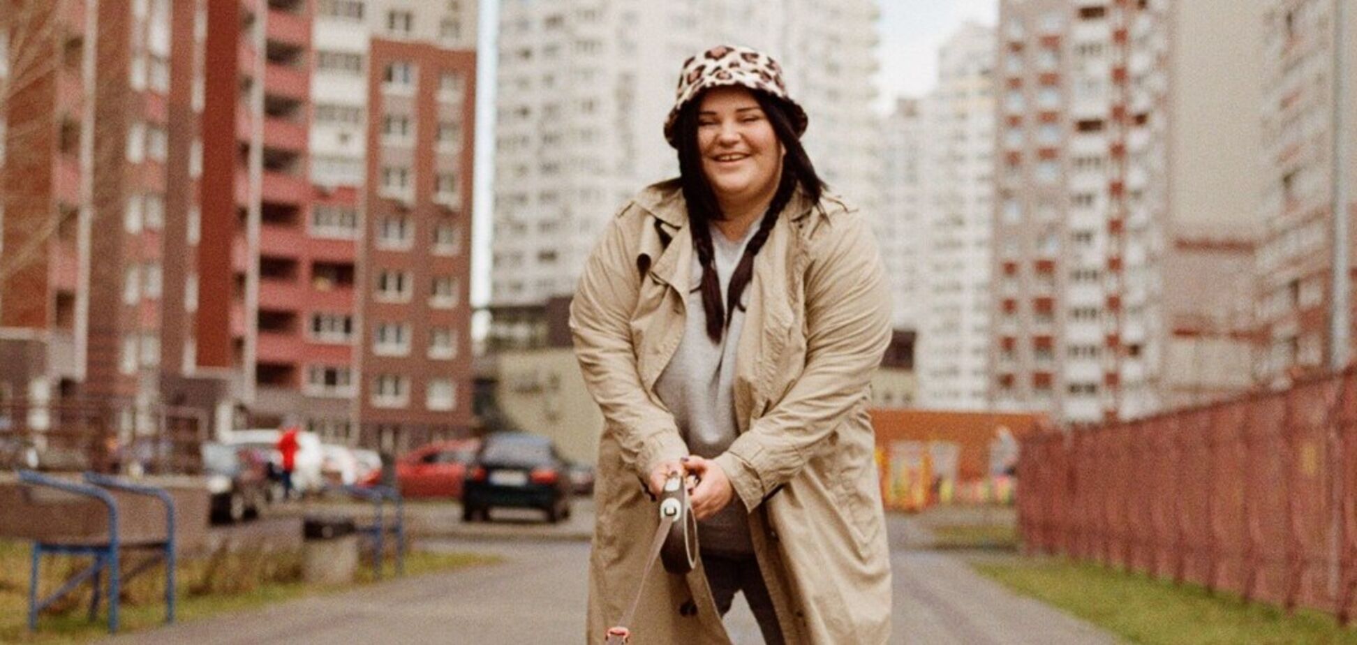 'Яка красуня!' Alyona Alyona показала пишні форми в купальнику