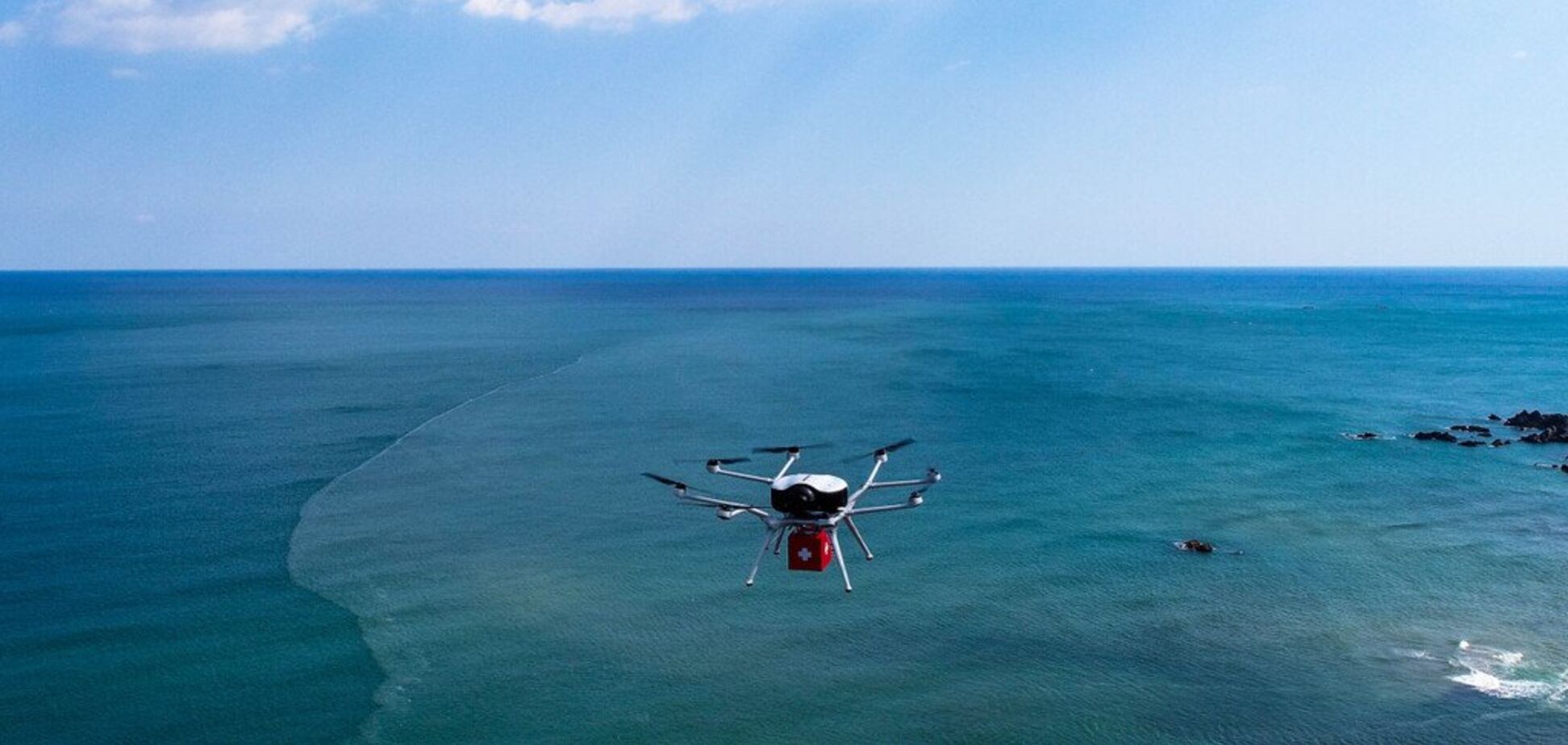 Безпілотник Doosan на водневих елементах здійснив переліт над океаном: фото і відео