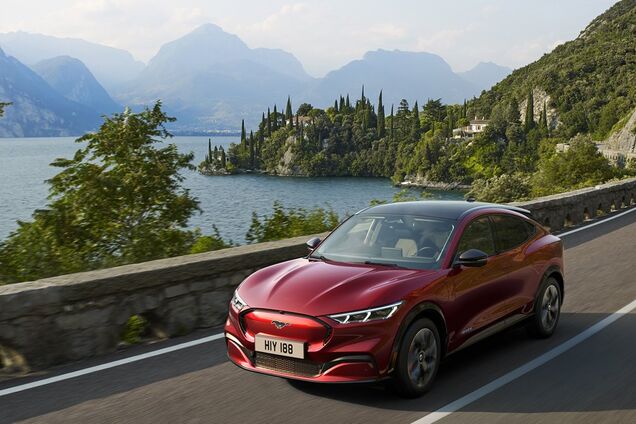 Електричний кросовер Ford представлений офіційно