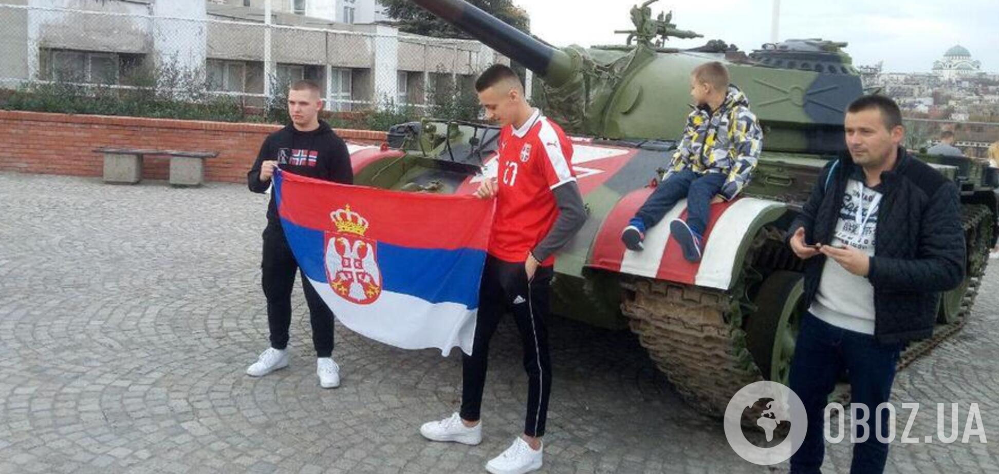 Танк, Косово, 'русский мир': репортаж с решающего матча Украины в Сербии