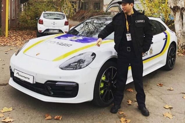 "С "Жигулей" пересели на "Порш": в Одессе заметили элитное авто "копов". Фото