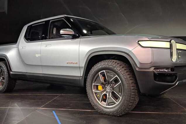 Электрокар пикап Rivian R1T проехал 500 км по пустыне без подзарядки -  новости сегодня | OBOZ.UA