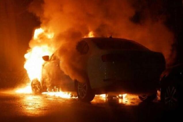 В Одессе сожгли авто полицейского (иллюстративное фото)