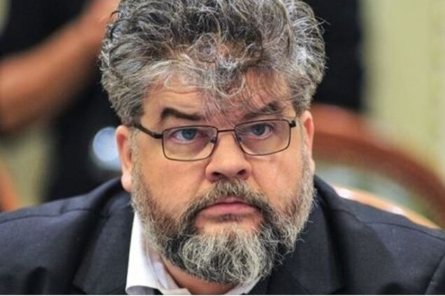 Чотири 'велетні' української політики, або Не Рада, а БДСМ