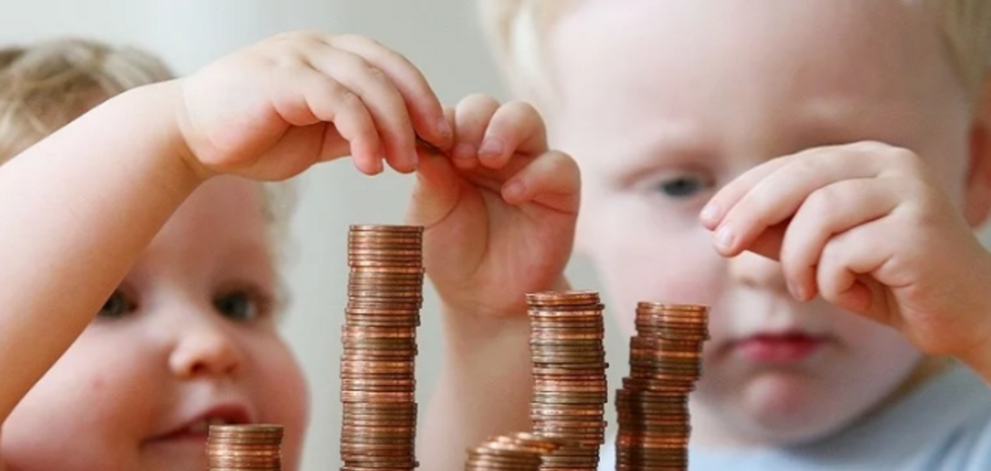 У Мінсоці розповіли про декретні та лікарняні: як тепер платитимуть