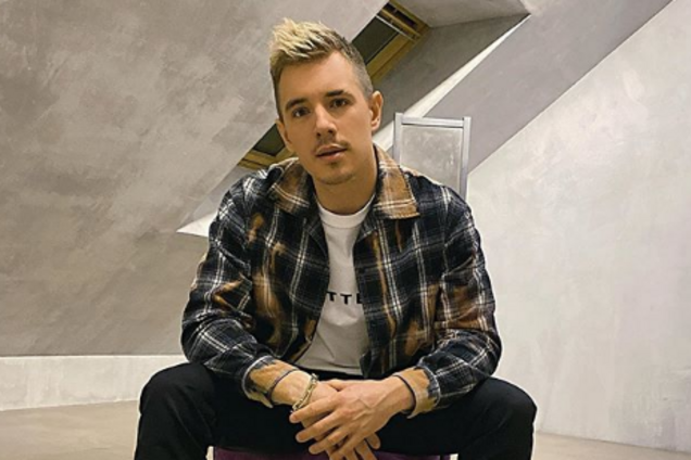 Отдыхает в Крыму, ездит в Россию: как выглядит погасшая звезда украинской 'Фабрики'