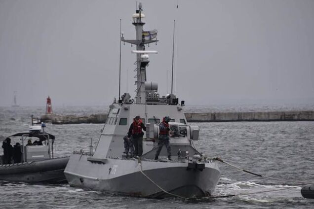 Россия разграбила украинские корабли: появилось объяснение