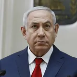 Нетаньяху на весь Израиль обвинили в коррупции