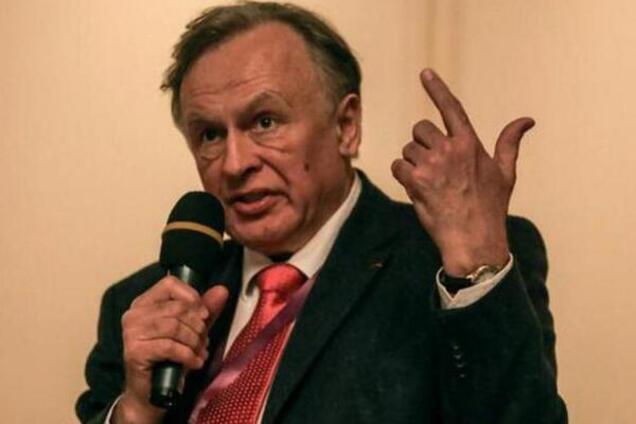 Спроба самогубства російського професора-ката потрапила на відео