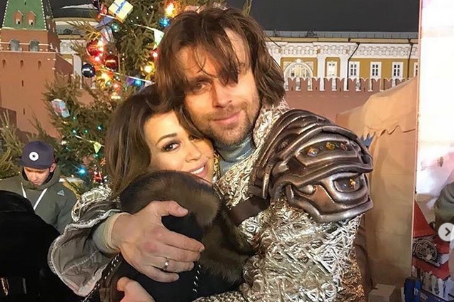 Родила, чтобы спасти брак: вокруг Заворотнюк разгорелся новый скандал