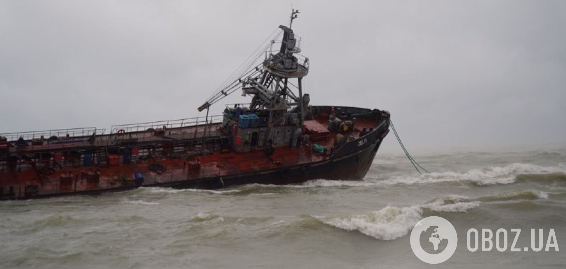 Корабль сел на мель у берегов Одессы