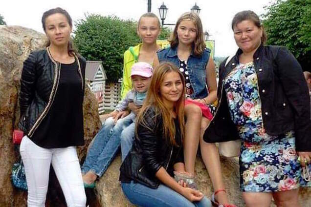 Сім'я терориста ДНР в одязі жертв МН17