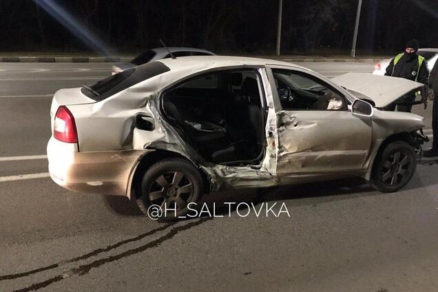 В Харькове пьяный водитель разбил шесть авто: фото и видео страшной аварии