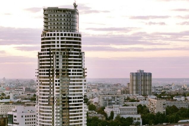 В Кабмин пробралась коррупция: как ГАСИ наводняет Киев нелегальными постройками