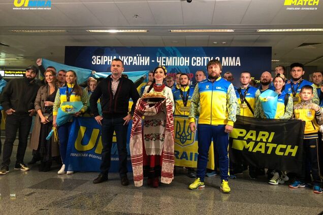 23 ноября состоялась торжественная встреча украинской федерации смешанных боевых искусств UF MMA в аэропорту Борисполь