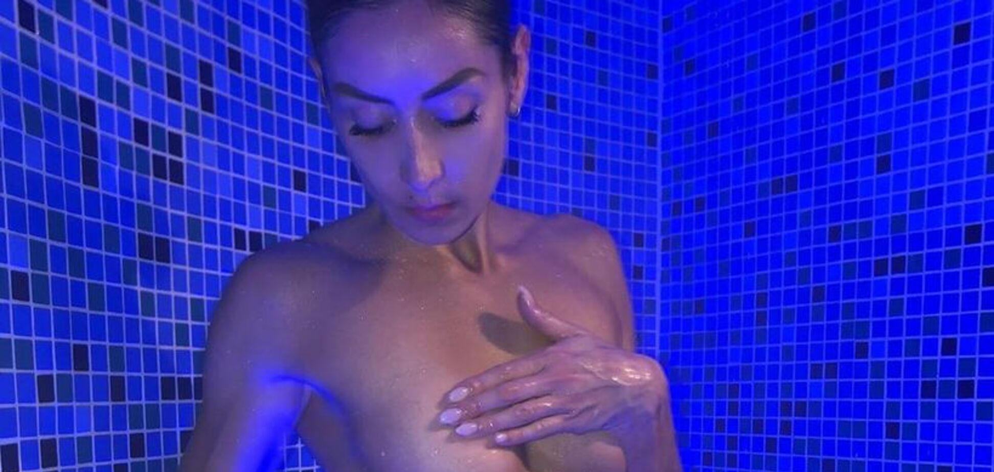 Знаменитая фитнес-модель надела 'голый' купальник и возбудила Instagram
