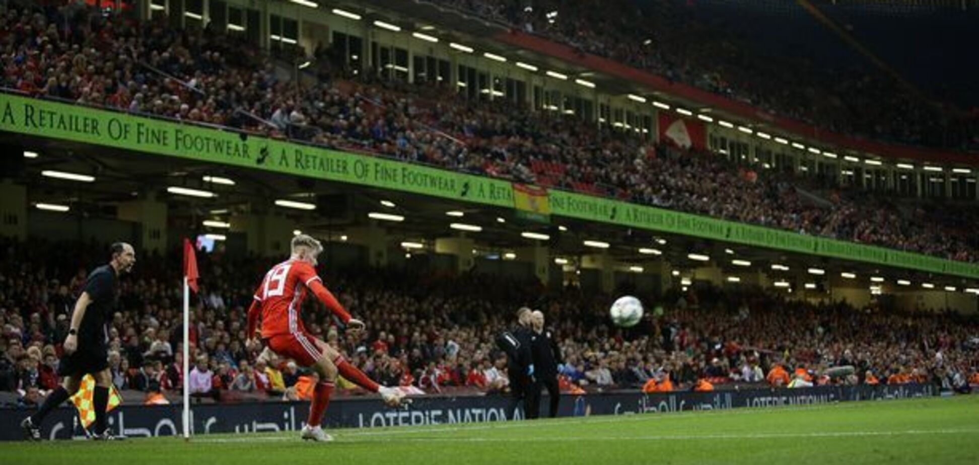 Подобрали и обобрали: России в ситуации с Евро-2020 'предложили помощь'