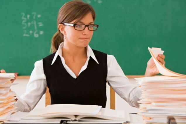 Задолженность учителям: Новосад назвала причины возникновения проблемы