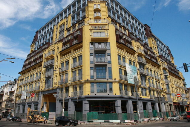 'Будинок-монстр' на Подолі в Києві