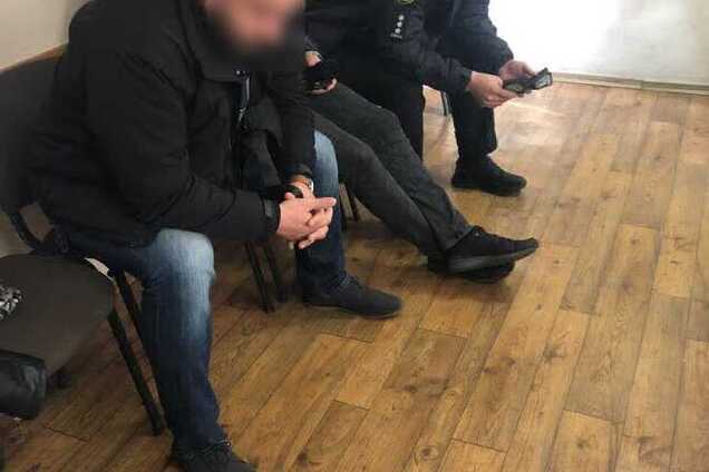 Копи побили закутого в наручники одесита