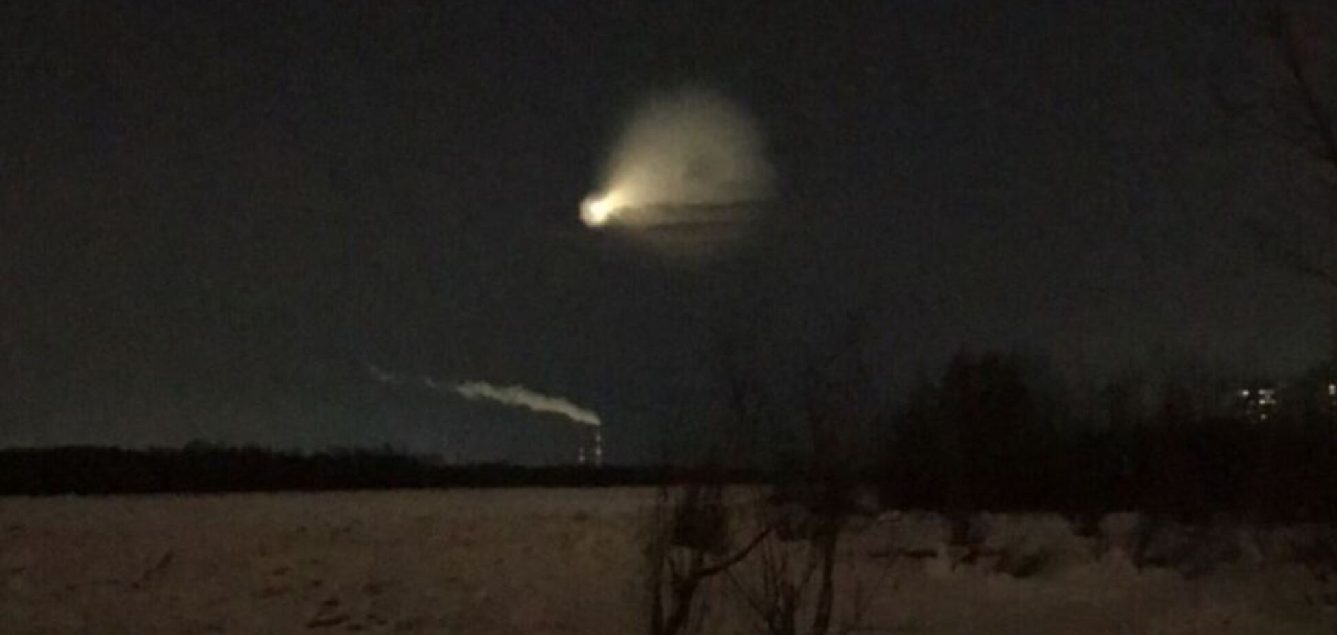 Видели все! Россию подняло на уши огненное НЛО. Пугающее видео