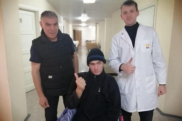 'Пуля залетела под глаз и пробила мозг': врач рассказал о 'воскресении' героя ООС