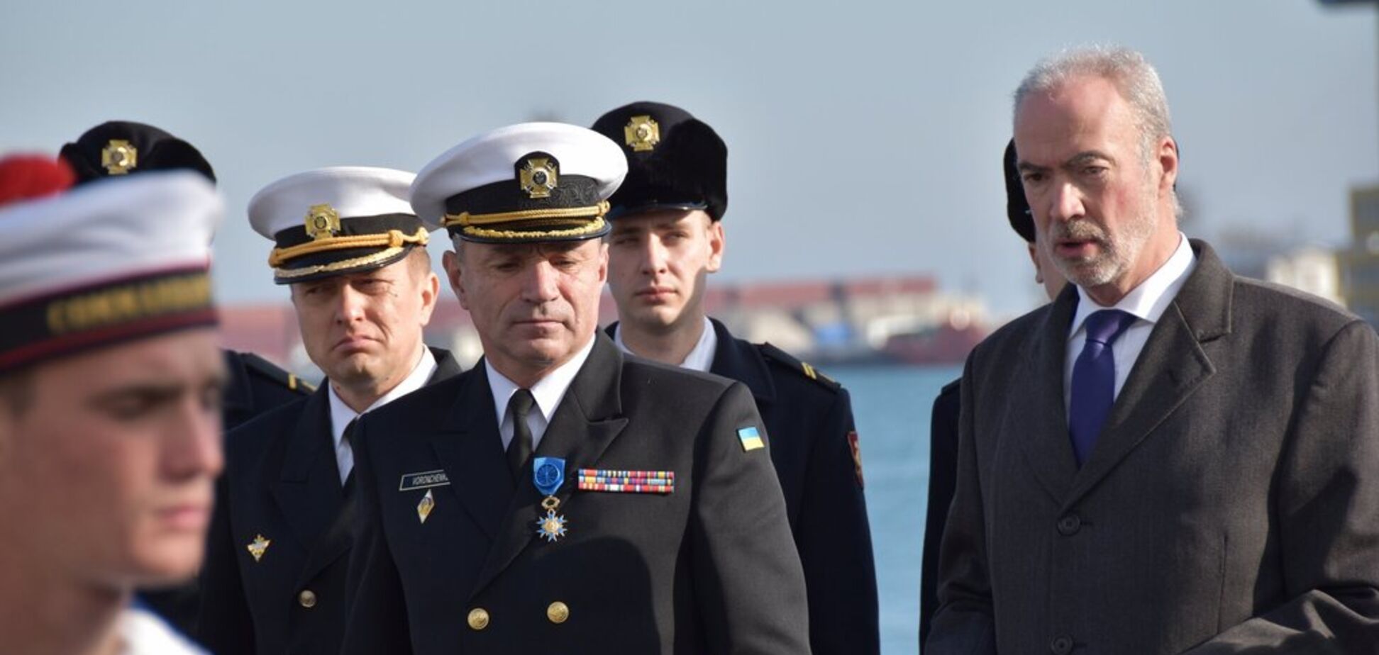 Командувача ВМС України нагородили французьким орденом