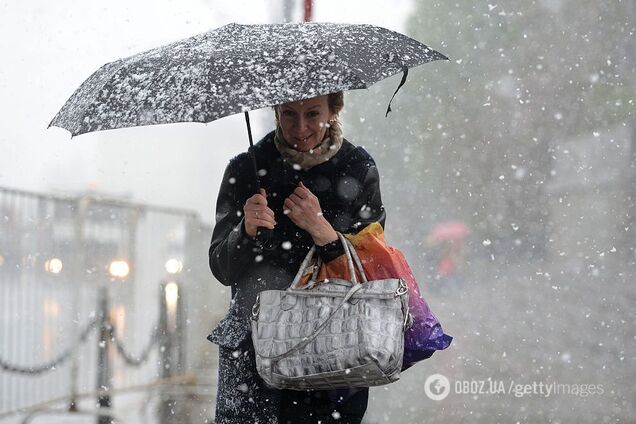 Дощі зі снігом: синоптики повідомили про погіршення погоди в Україні